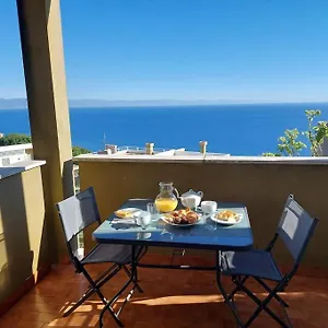 Vista Mare, Giardino, Posto Auto , Bergeggi Italia